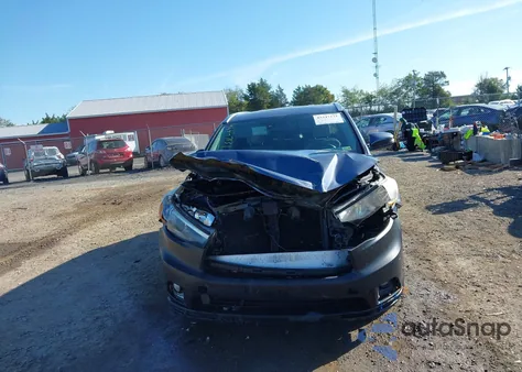 2015 Toyota Highlander Limited V6 из США, поврежденный, VIN 5TDDKRFH4FS160465